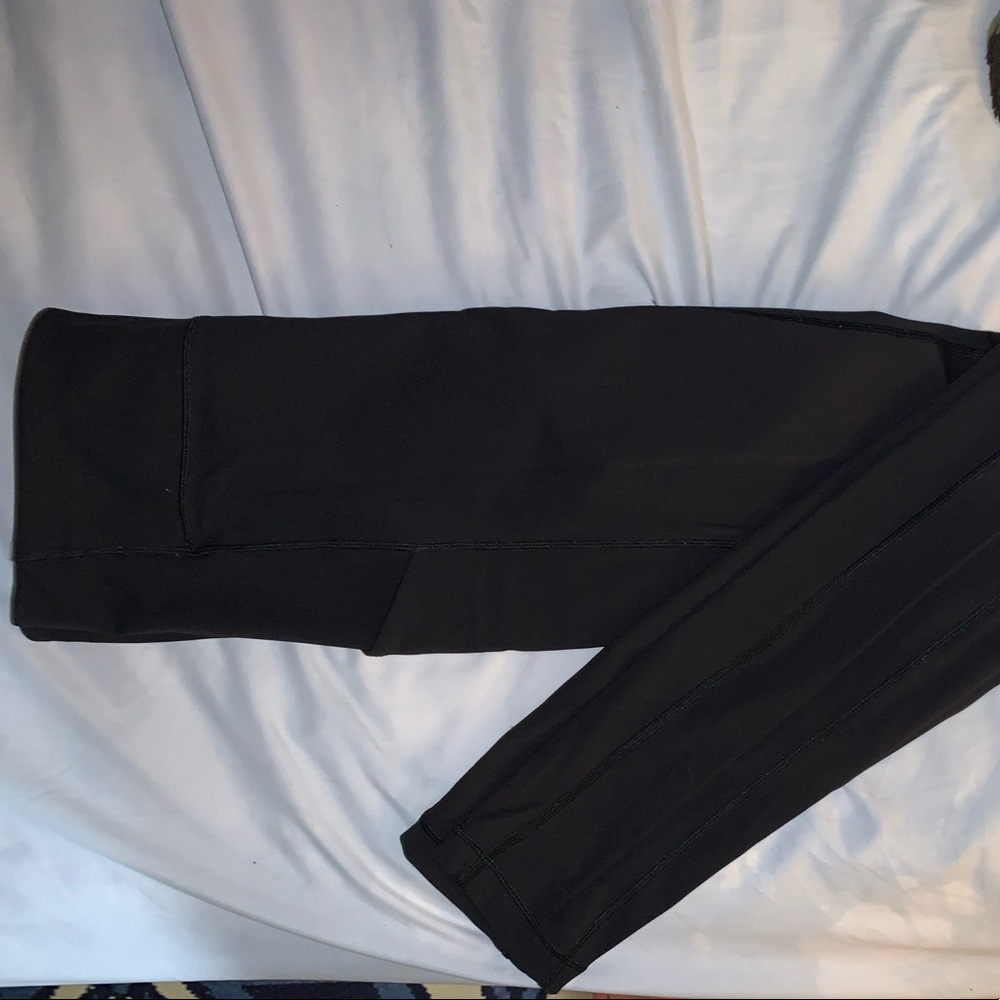 EXCELLENT condition lululemon leggings leggings 6